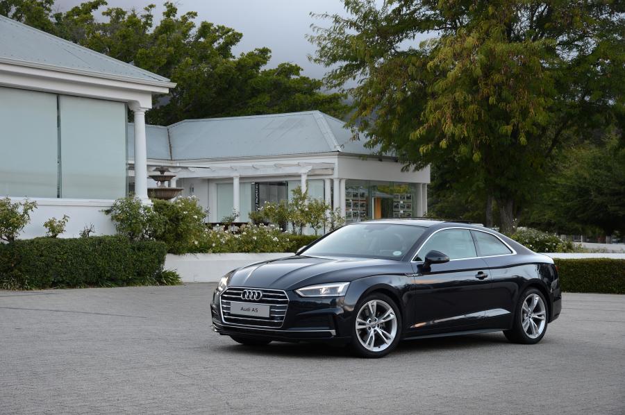  Audi A5 Coupe 2.0 TFSI S-Line 2017 года  (ZA) (фото 16 из 26)